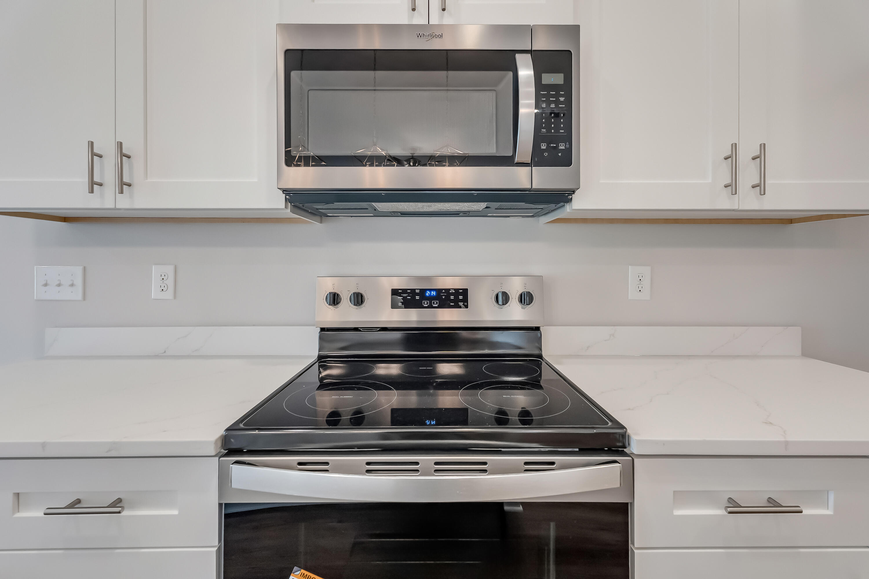 106 Huron Trail Crestview, FL 32536 - Photo 17 of 44 a stove top oven sitting inside of a kitchen