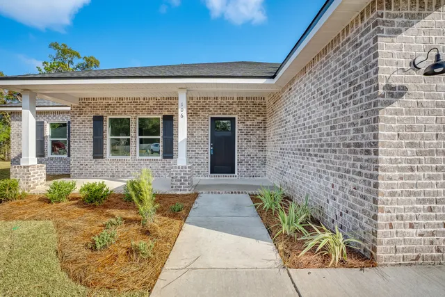 $329,900 | 106 Huron Trail, Crestview, FL 32536