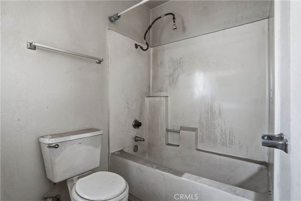 11251 Westfall Lane Riverside, CA 92505 - Photo 22 of 37