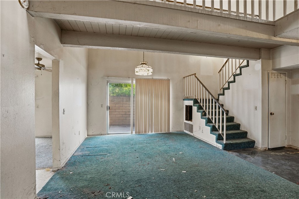 11251 Westfall Lane Riverside, CA 92505 - Photo 9 of 37