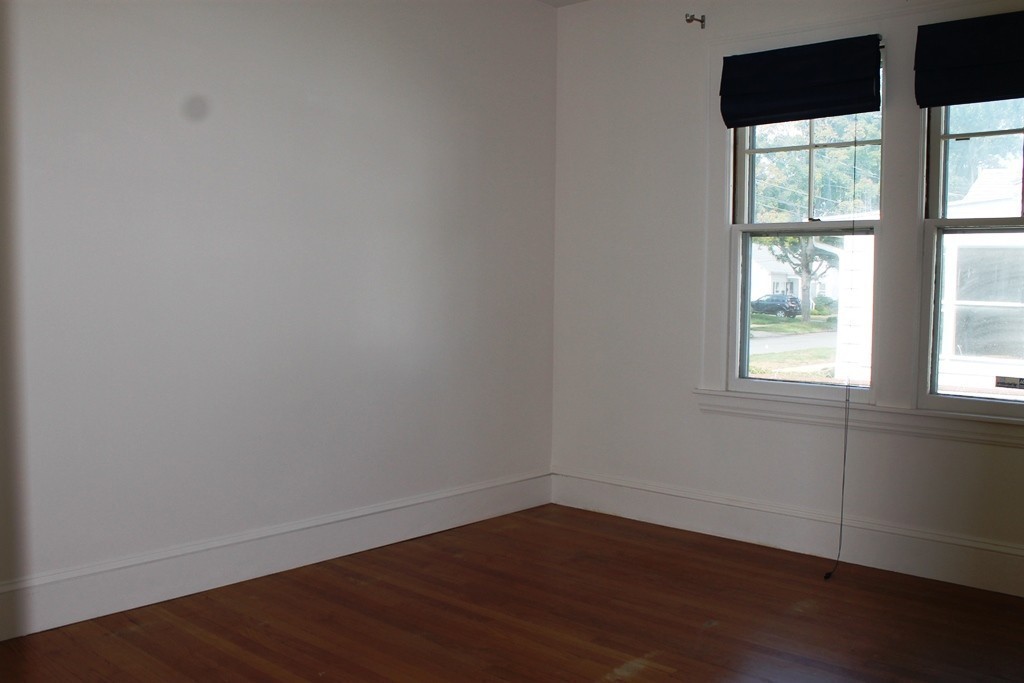 139 Ellsworth Avenue Springfield, MA 01118 - Photo 9 of 18 Gallery Image 9