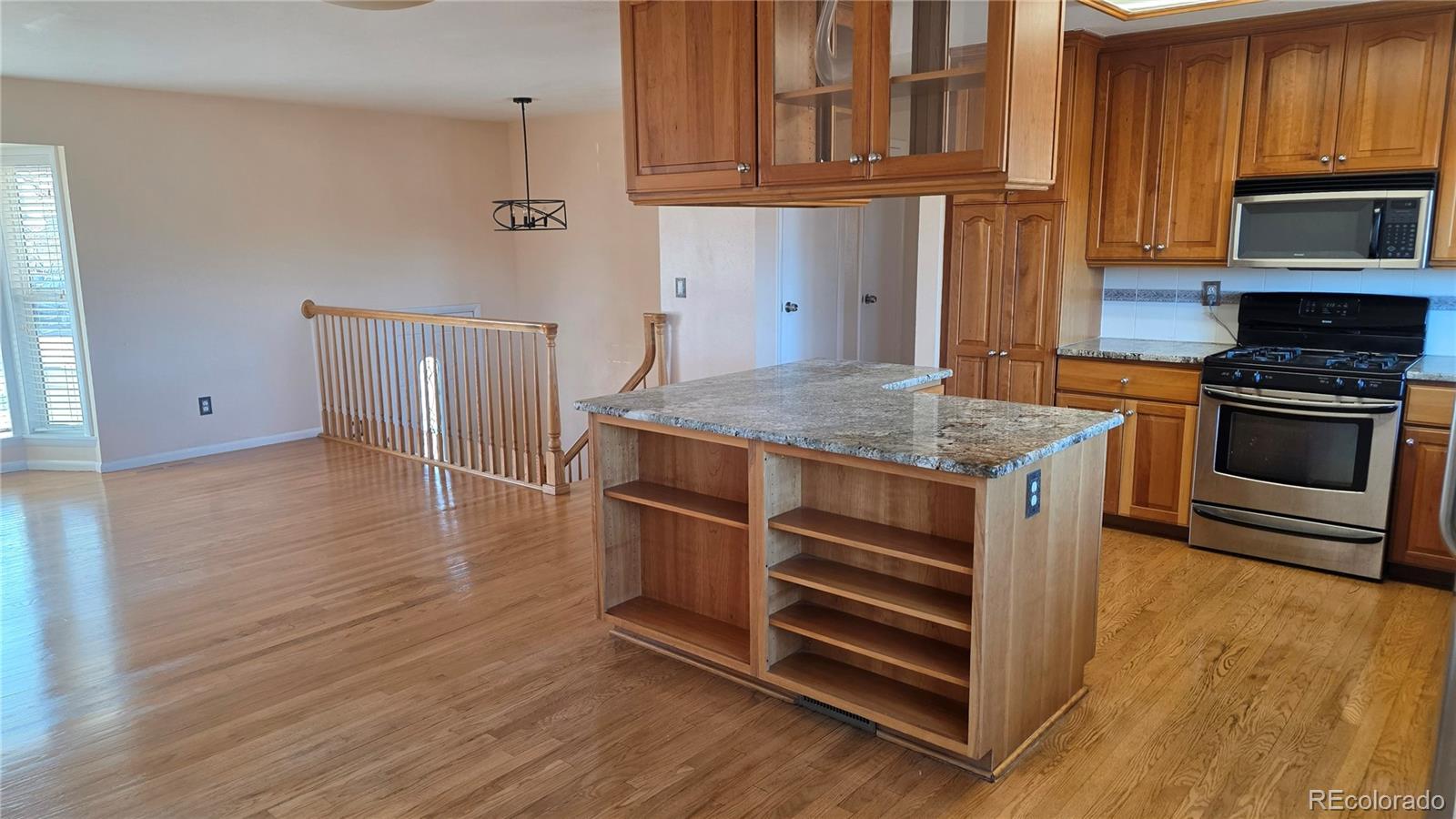 7714 Reed Street Arvada, CO 80003 - Photo 3 of 23