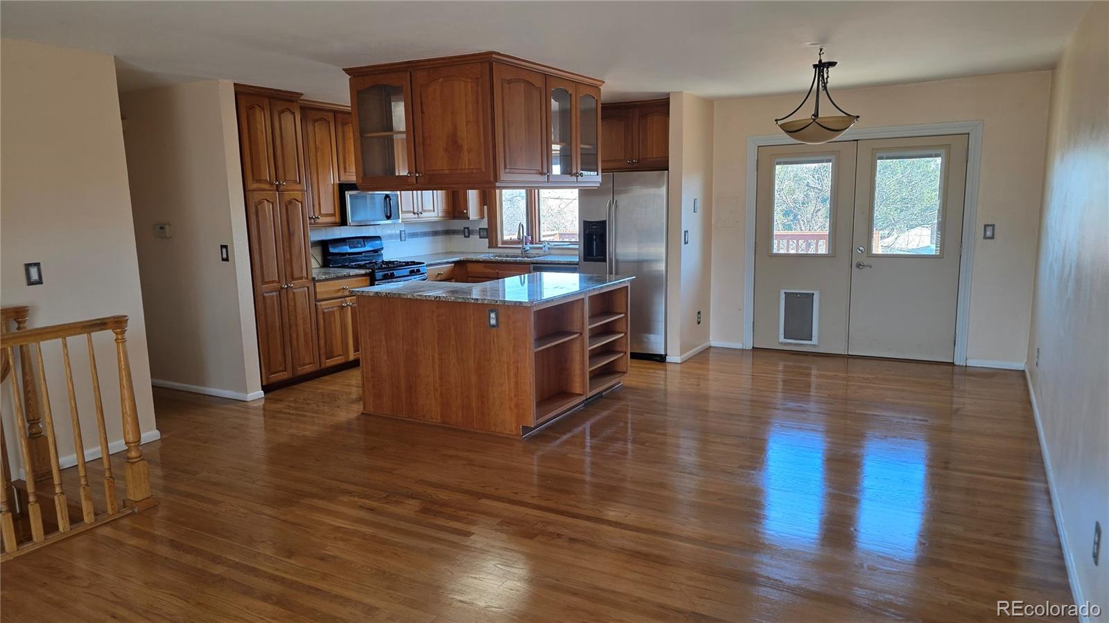 7714 Reed Street Arvada, CO 80003 - Photo 4 of 23