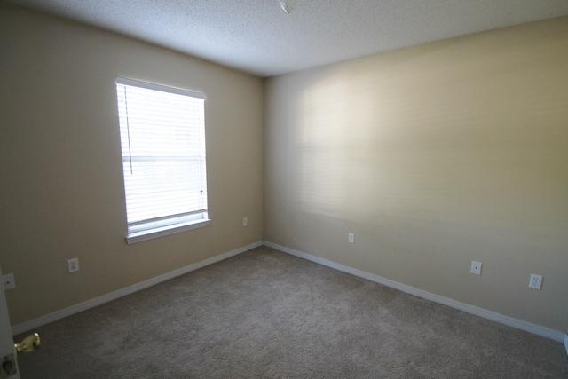 192 Mary Lane Crestview, FL 32536 - Photo 11 of 15 an empty room with a window