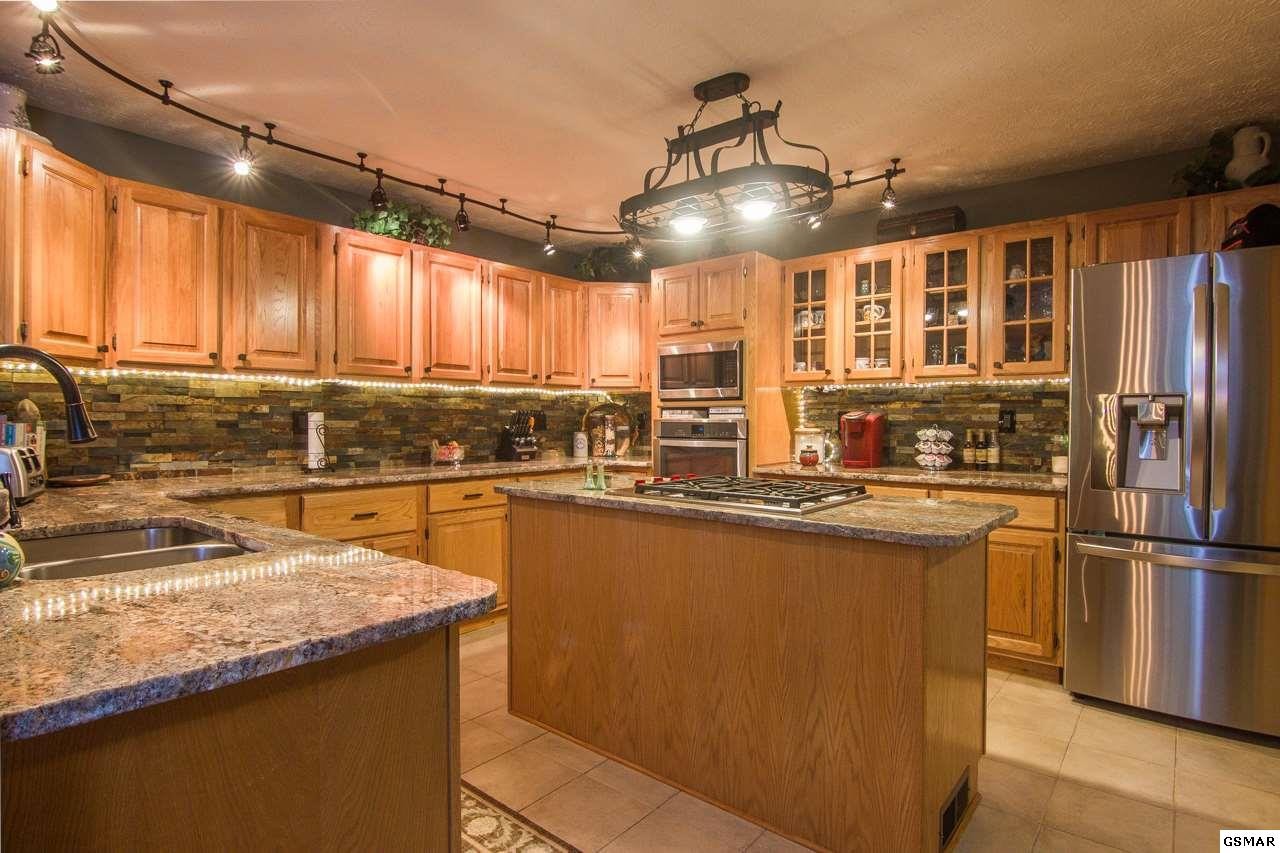 2131 Castle Rise Way Sevierville, TN 37862 - Photo 4 of 35