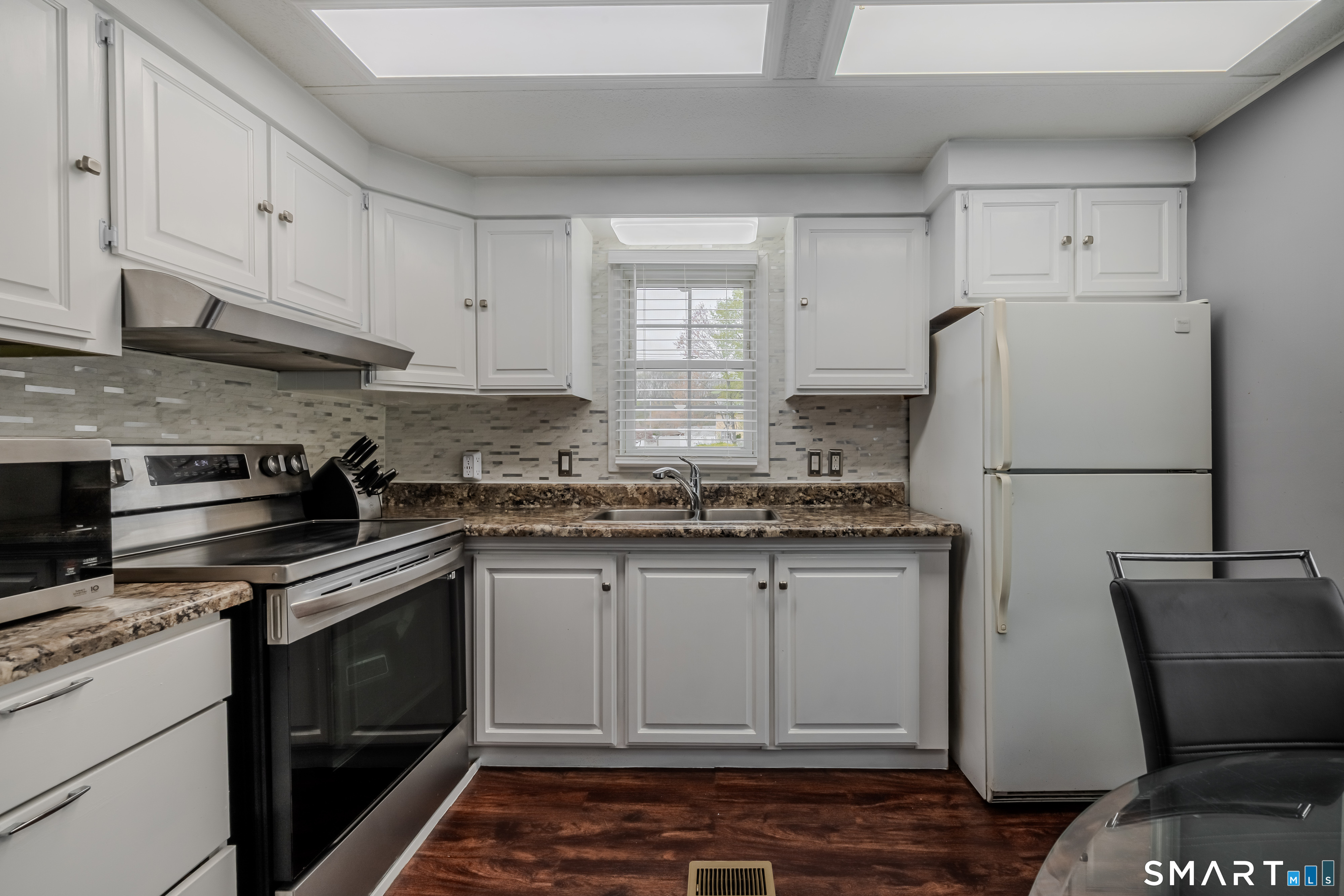 230 Main Street Wallingford, CT 06492 - Photo 30 of 31