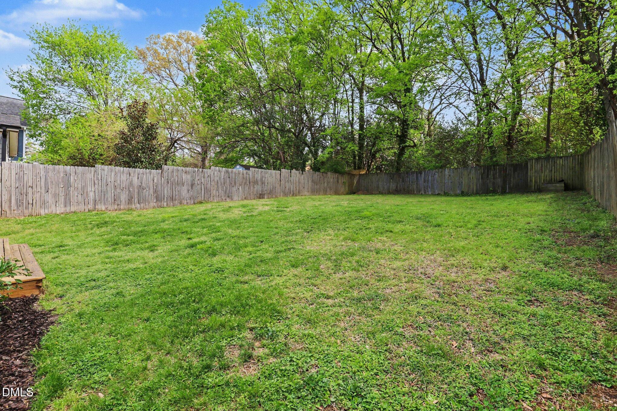 727 South State Street Raleigh, NC 27601 - Photo 26 of 30 a view of a back yard