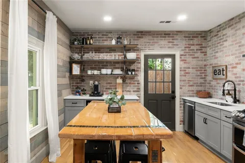 $549,900 | 209 Hampshire Avenue, Decatur, GA 30030