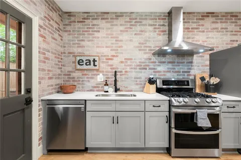 $549,900 | 209 Hampshire Avenue, Decatur, GA 30030