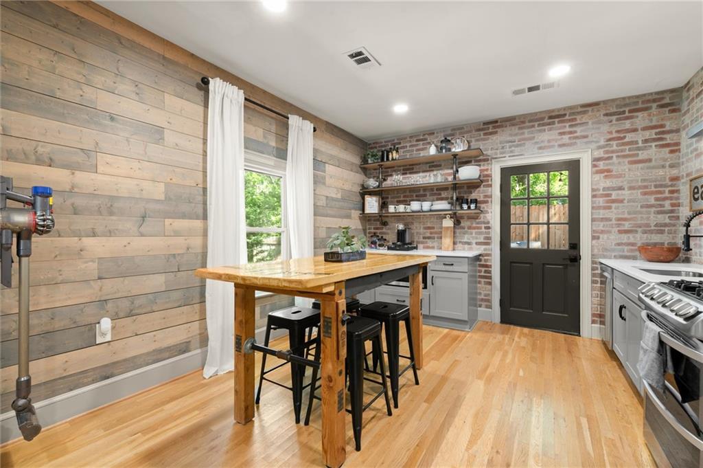 209 Hampshire Avenue Decatur, GA 30030 - Photo 9 of 40