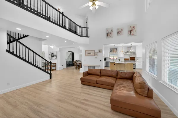 $1,300,000 | 2853 Carolina Avenue, Clovis, CA 93611