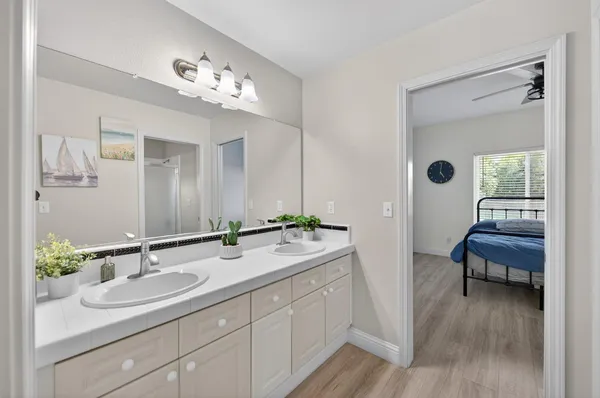 $1,300,000 | 2853 Carolina Avenue, Clovis, CA 93611