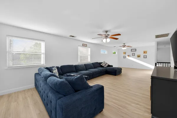 $1,300,000 | 2853 Carolina Avenue, Clovis, CA 93611