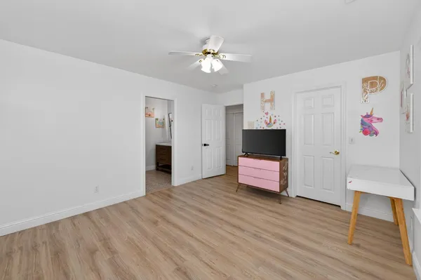 $1,300,000 | 2853 Carolina Avenue, Clovis, CA 93611