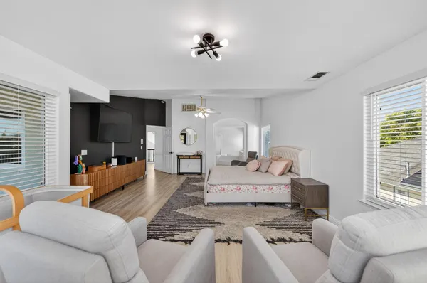 $1,300,000 | 2853 Carolina Avenue, Clovis, CA 93611