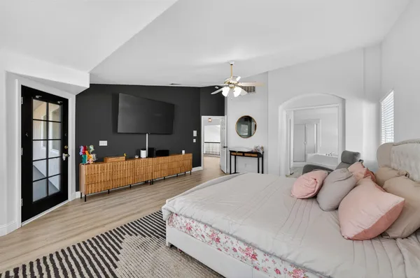 $1,300,000 | 2853 Carolina Avenue, Clovis, CA 93611