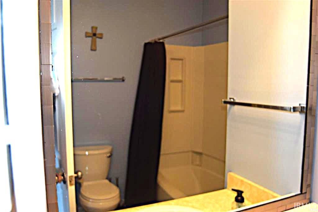 9335 South Lake Ridge Drive, Unit DM175 Bloomington, IN 47401 - Photo 4 of 10