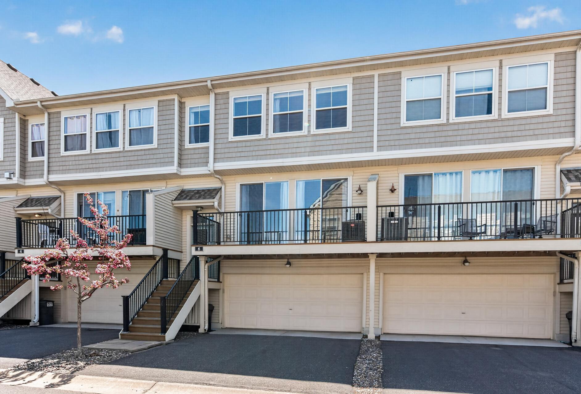 4735 Victor Path, Unit 6 Hugo, MN 55038 - Photo 1 of 44