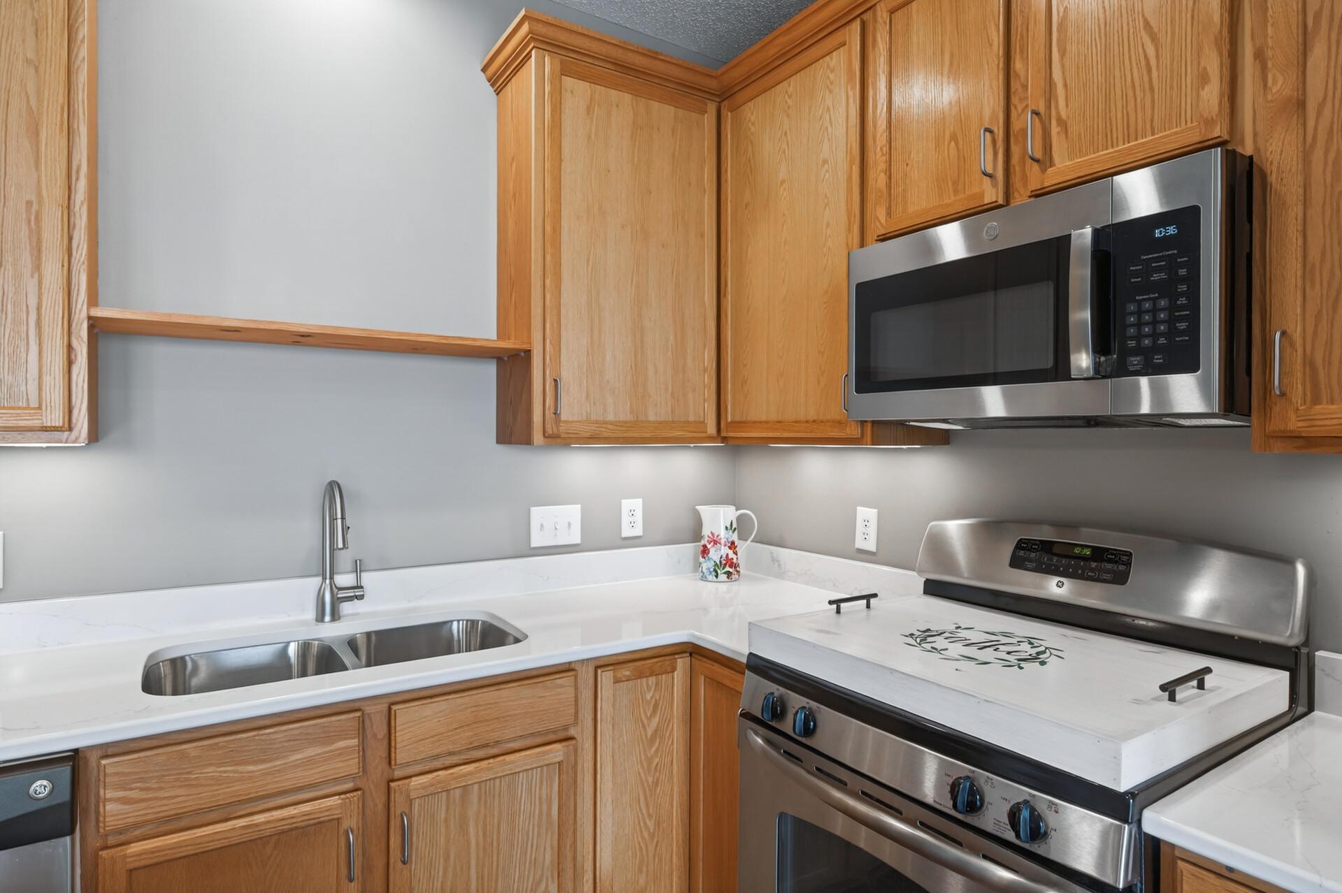 4735 Victor Path, Unit 6 Hugo, MN 55038 - Photo 18 of 44