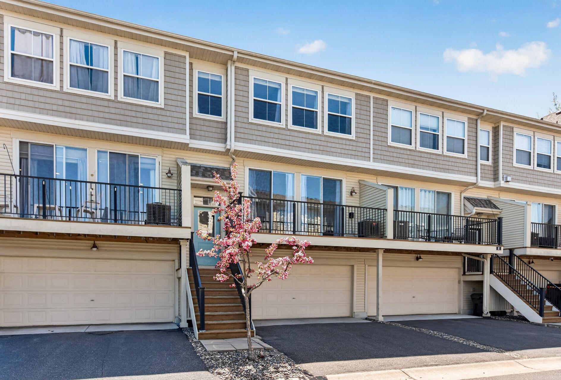 4735 Victor Path, Unit 6 Hugo, MN 55038 - Photo 3 of 44