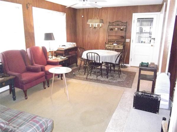 125 Squire Lane Springfield, MA 01118 - Photo 14 of 20 Gallery Image 14