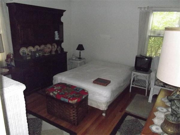 125 Squire Lane Springfield, MA 01118 - Photo 18 of 20 Gallery Image 18