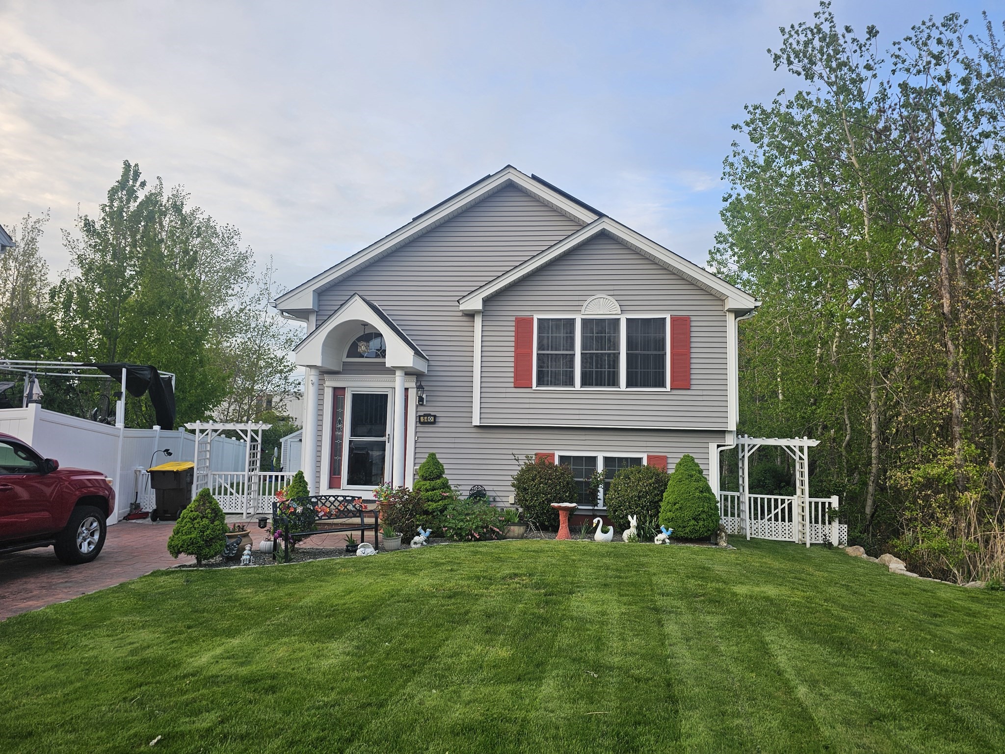540 Stevens Street Fall River, MA 02721 - Photo 5 of 38 Gallery Image 5
