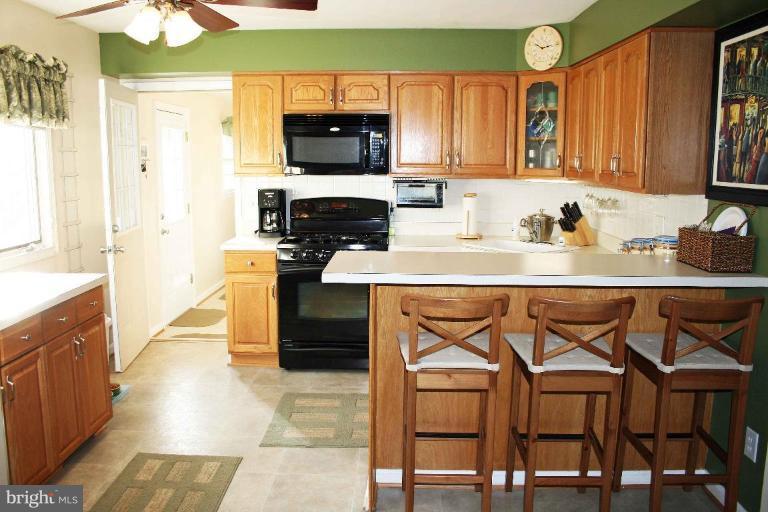 1301 Terry Way Fallston, MD 21047 - Photo 4 of 15 Kitchen