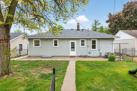 $440,000 | 2043 Ramlow Place, St. Paul, MN 55116