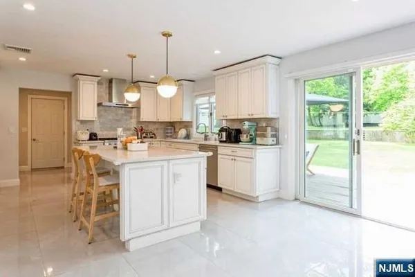 $9,000 | 18 Cedar Court, Closter, NJ 07624