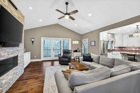 $1,350,000 | 3167 Woodhill Circle, Unit 1, Verona, WI 53593