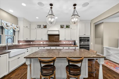 $1,350,000 | 3167 Woodhill Circle, Unit 1, Verona, WI 53593
