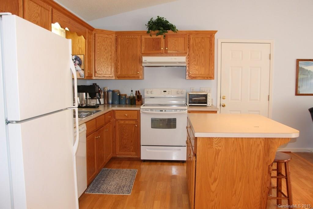 54 Fox Run Road Granite Falls, NC 28630 - Photo 6 of 24 Gallery Image 6