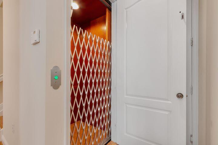555 Northwest 35th Place Boca Raton, FL 33431 - Photo 39 of 43 a view of a hallway