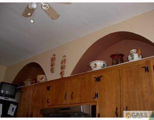 108 Rector Street Perth Amboy, NJ 08861 - Photo 3 of 10 Gallery Image 3