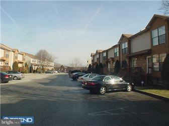 7923-31 Ridge Avenue, Unit 24 Philadelphia, PA 19128 - Photo 3 of 10 Exterior