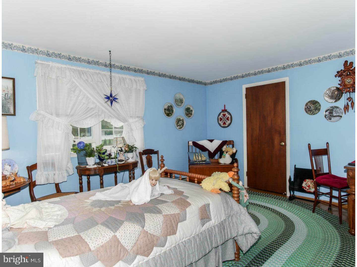 41 Starling Road Holland, PA 18966 - Photo 11 of 21 Bedroom 2