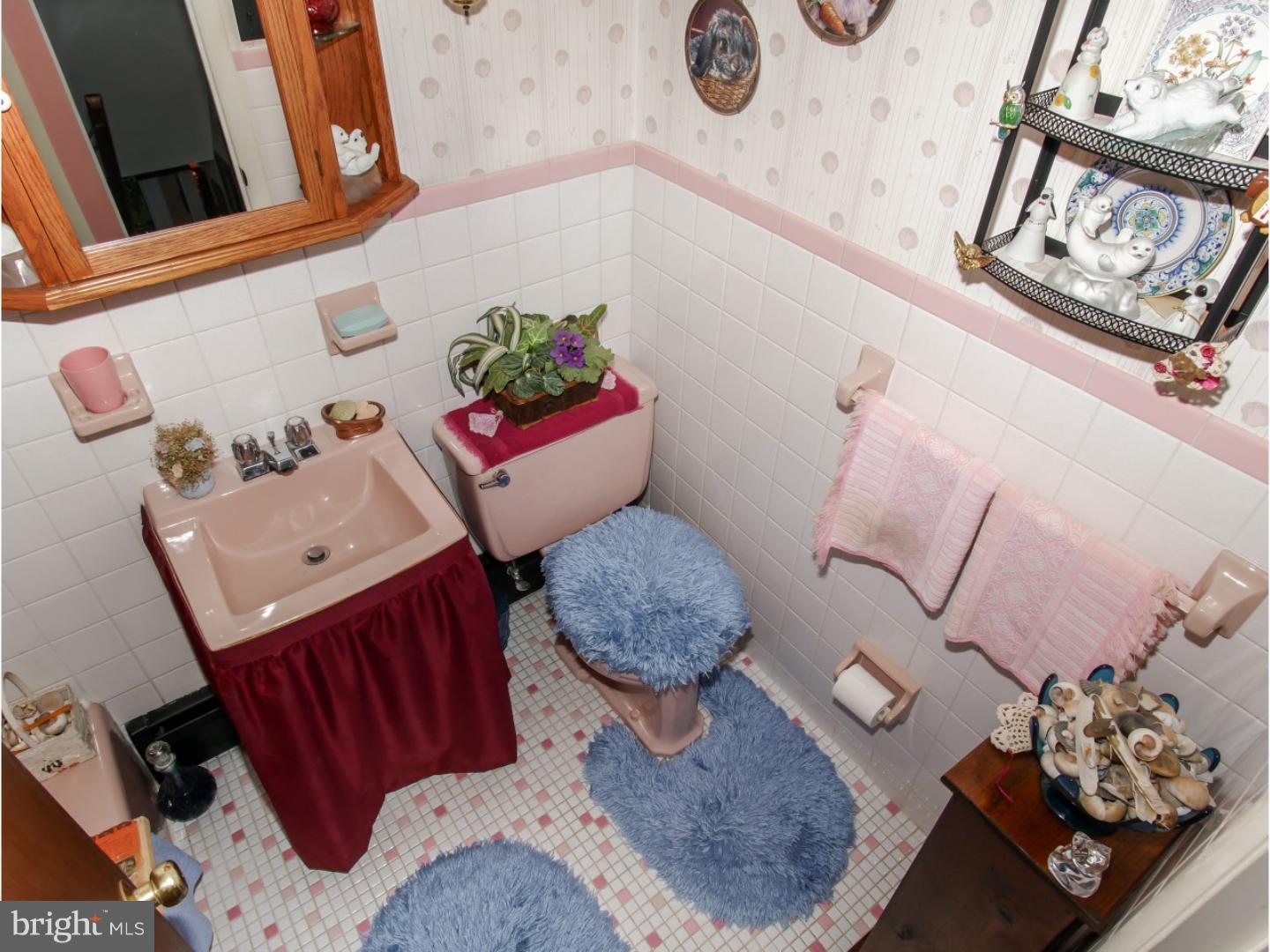41 Starling Road Holland, PA 18966 - Photo 16 of 21 Bathroom