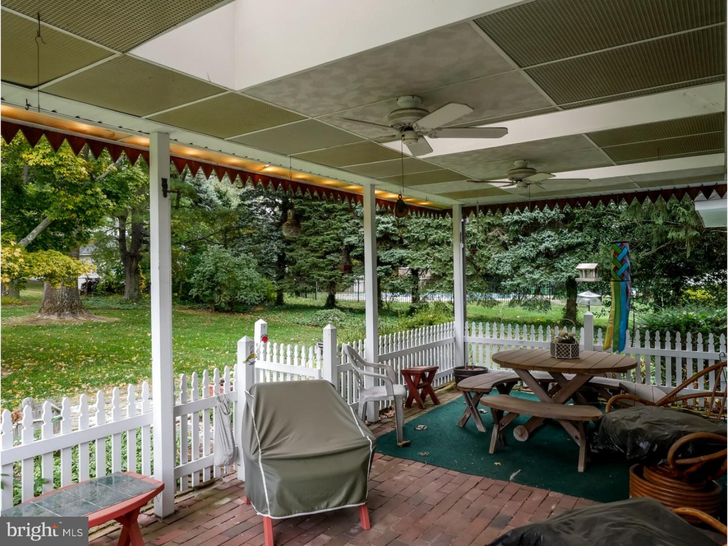 41 Starling Road Holland, PA 18966 - Photo 18 of 21 Porch