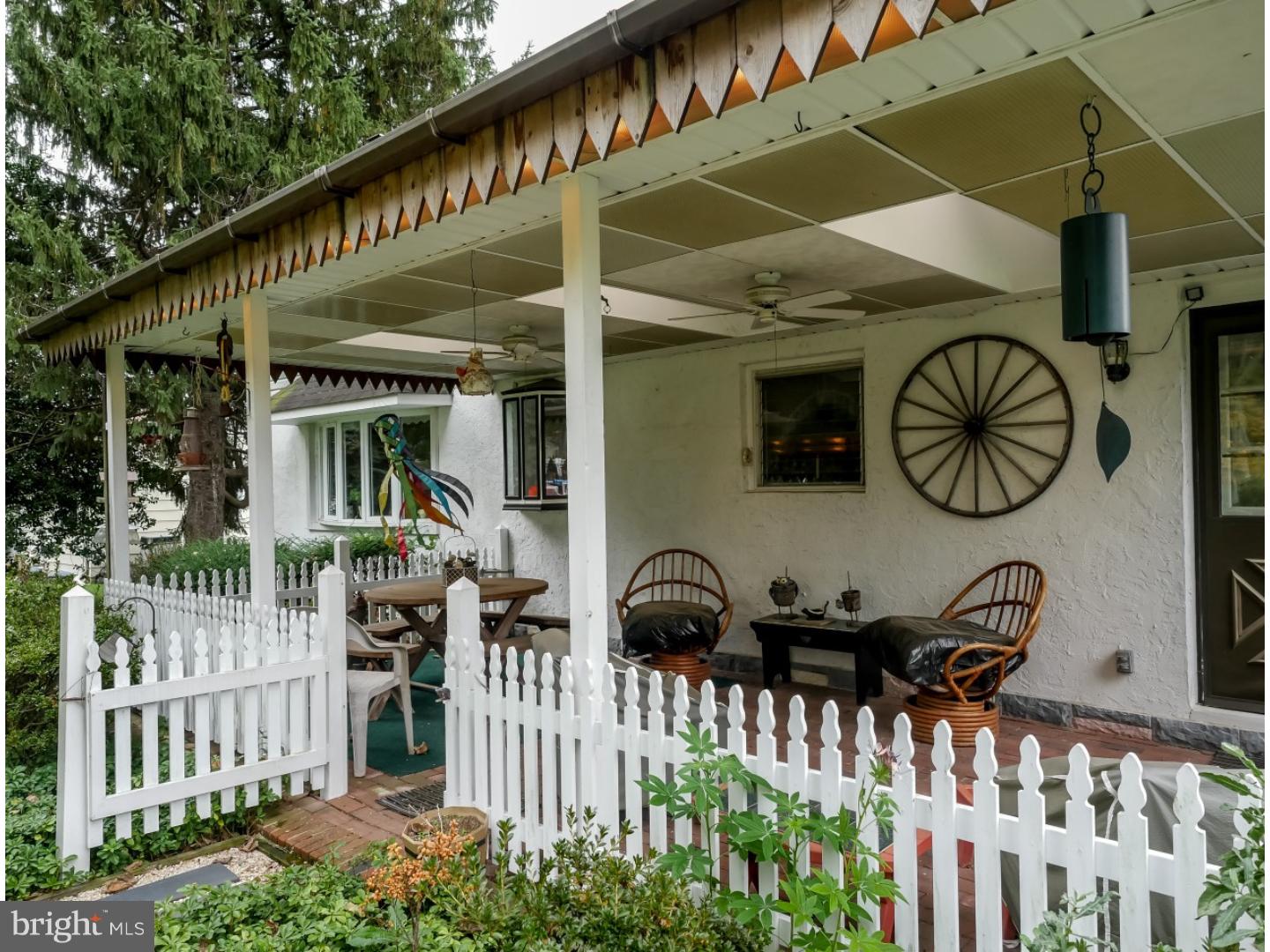 41 Starling Road Holland, PA 18966 - Photo 19 of 21 Porch