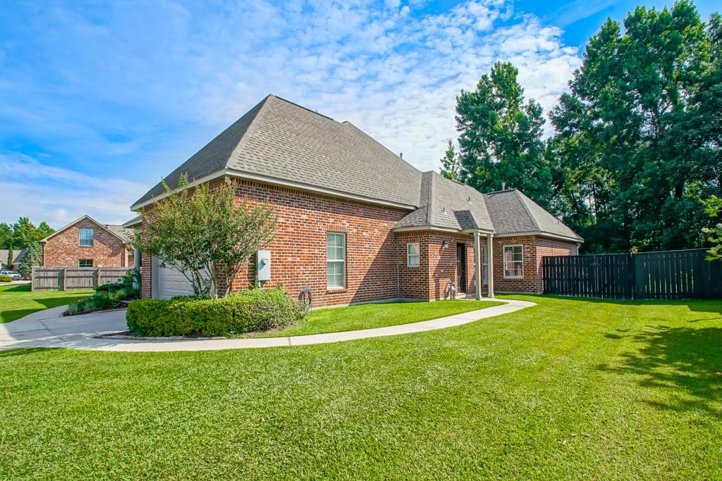 433 Shady View Lane Covington, LA 70433 - Photo 3 of 32 Gallery Image 3