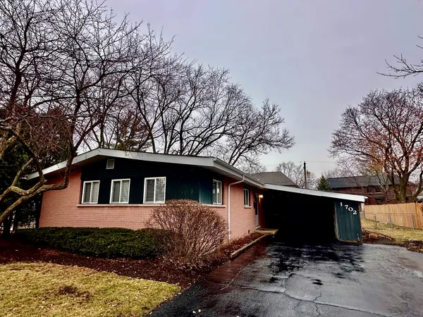 $419,900 | 1702 West Oakton Street, Arlington Heights, IL 60004