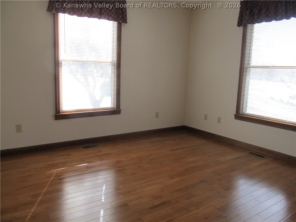 5327 Evergreen Road Fraziers Bottom, WV 25082 - Photo 8 of 17 Gallery Image 8