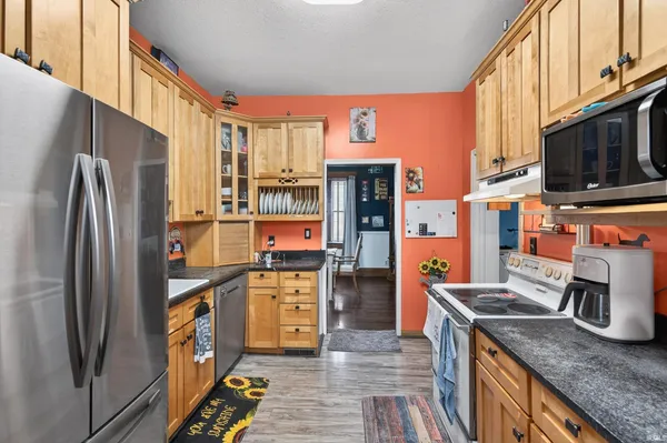 $219,995 | 500 East King Street, Garrett, IN 46738