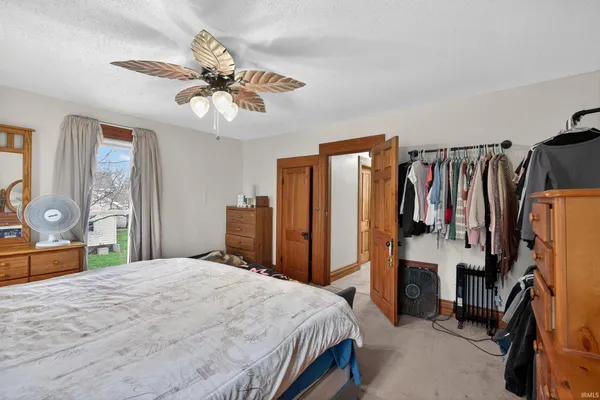 $219,995 | 500 East King Street, Garrett, IN 46738