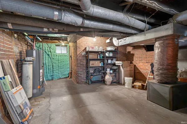 $219,995 | 500 East King Street, Garrett, IN 46738