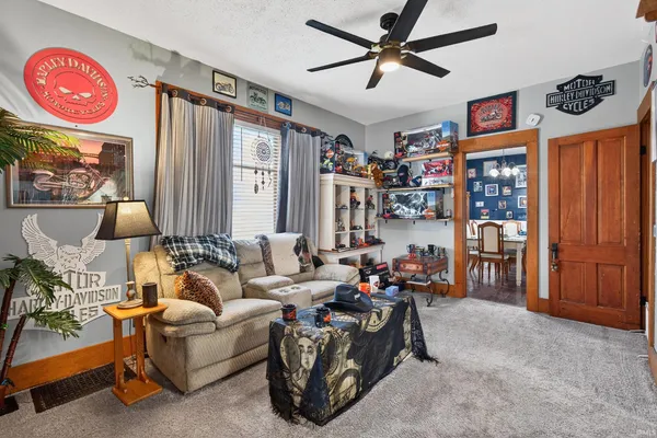 $219,995 | 500 East King Street, Garrett, IN 46738