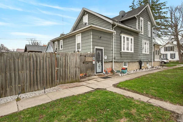 $219,995 | 500 East King Street, Garrett, IN 46738