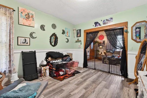 $219,995 | 500 East King Street, Garrett, IN 46738