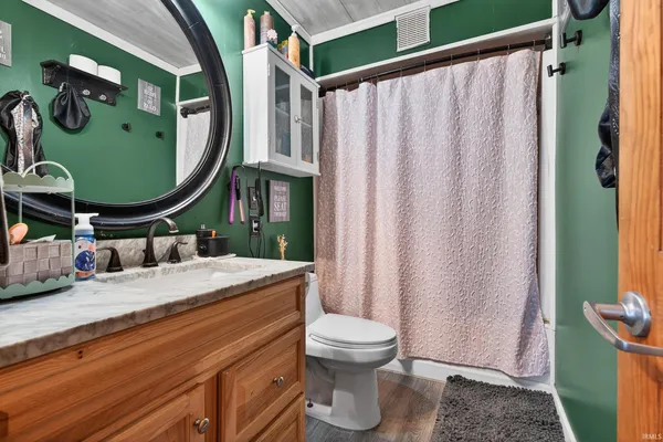 $219,995 | 500 East King Street, Garrett, IN 46738